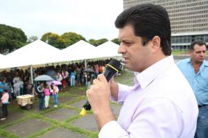 Washington Dourado em fala em assembleia do SINPRO-DF.